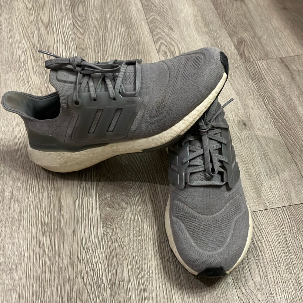 Adidas ultra boost size 11 US